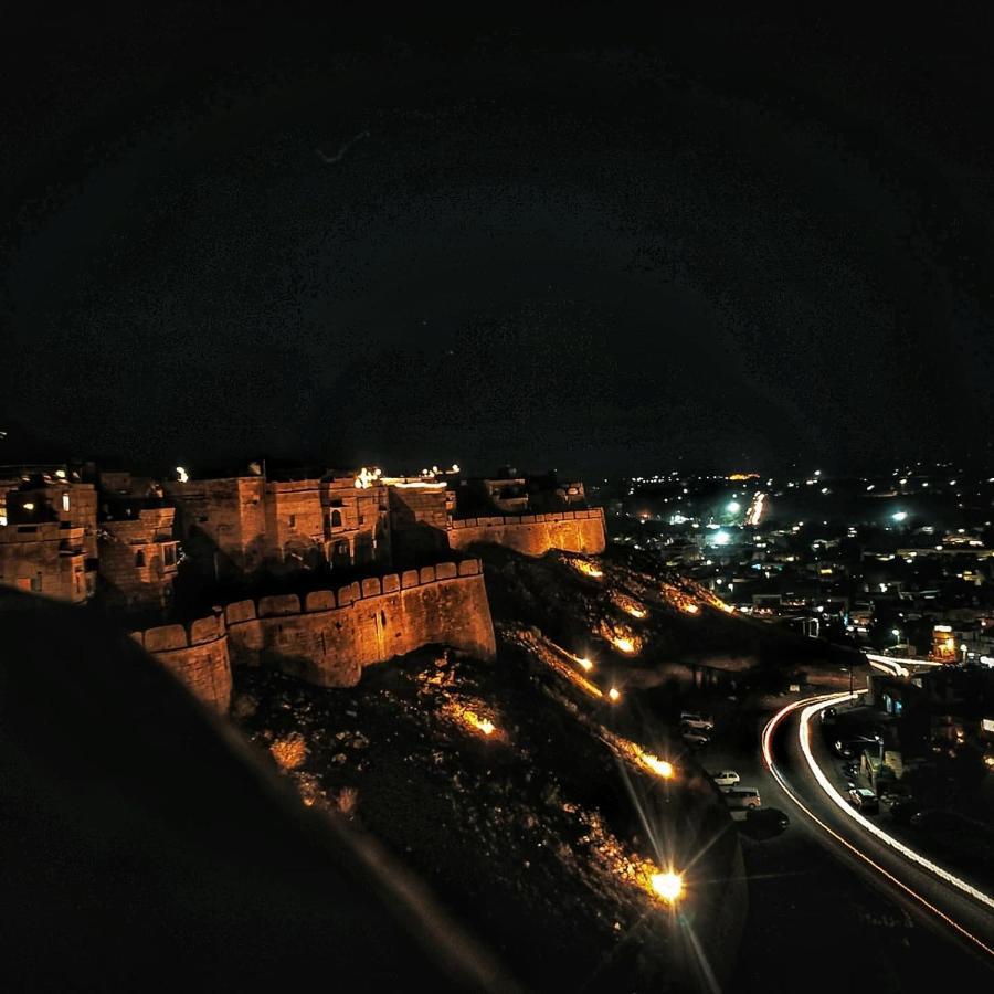 Mud Mirror Guesthouse Jaisalmer Dış mekan fotoğraf