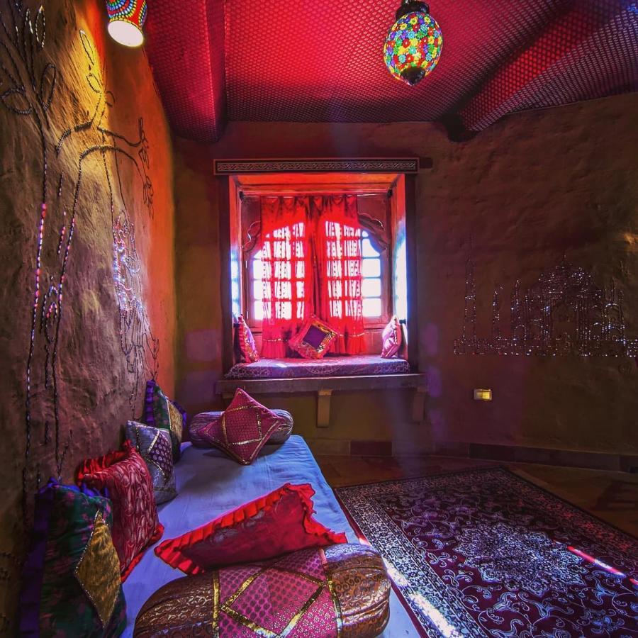 Mud Mirror Guesthouse Jaisalmer Dış mekan fotoğraf