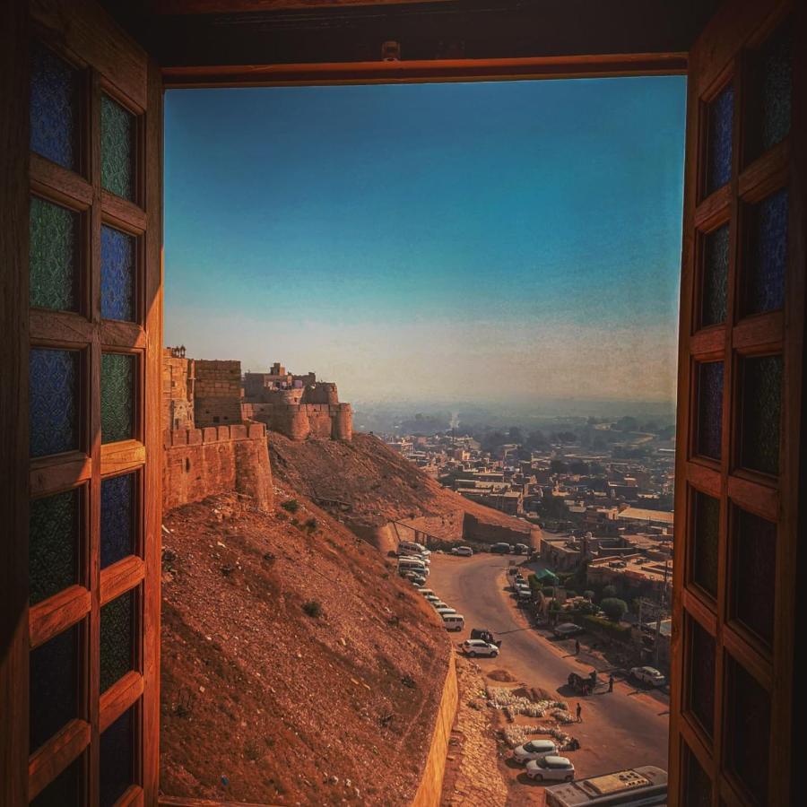 Mud Mirror Guesthouse Jaisalmer Dış mekan fotoğraf