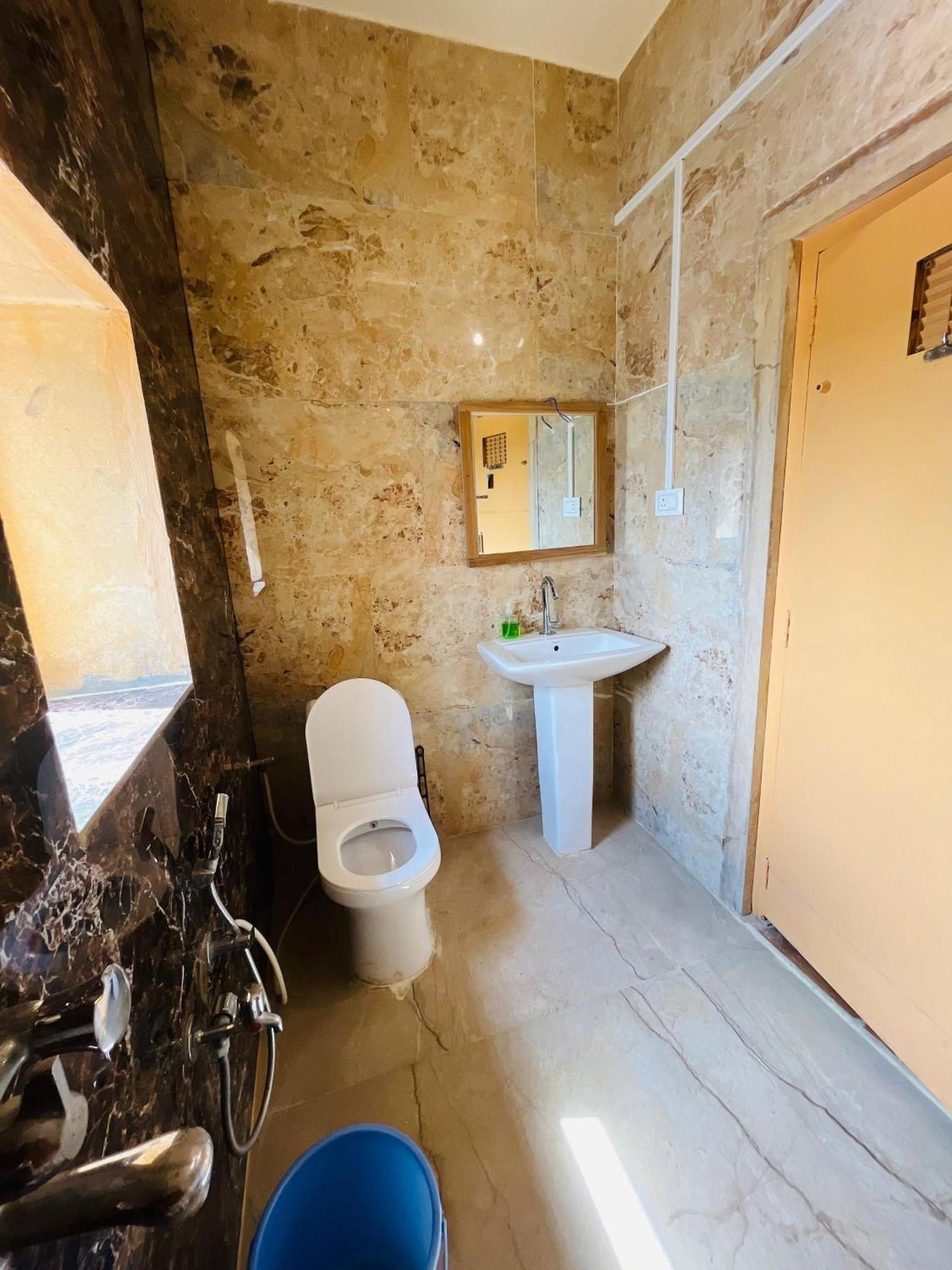 Mud Mirror Guesthouse Jaisalmer Dış mekan fotoğraf