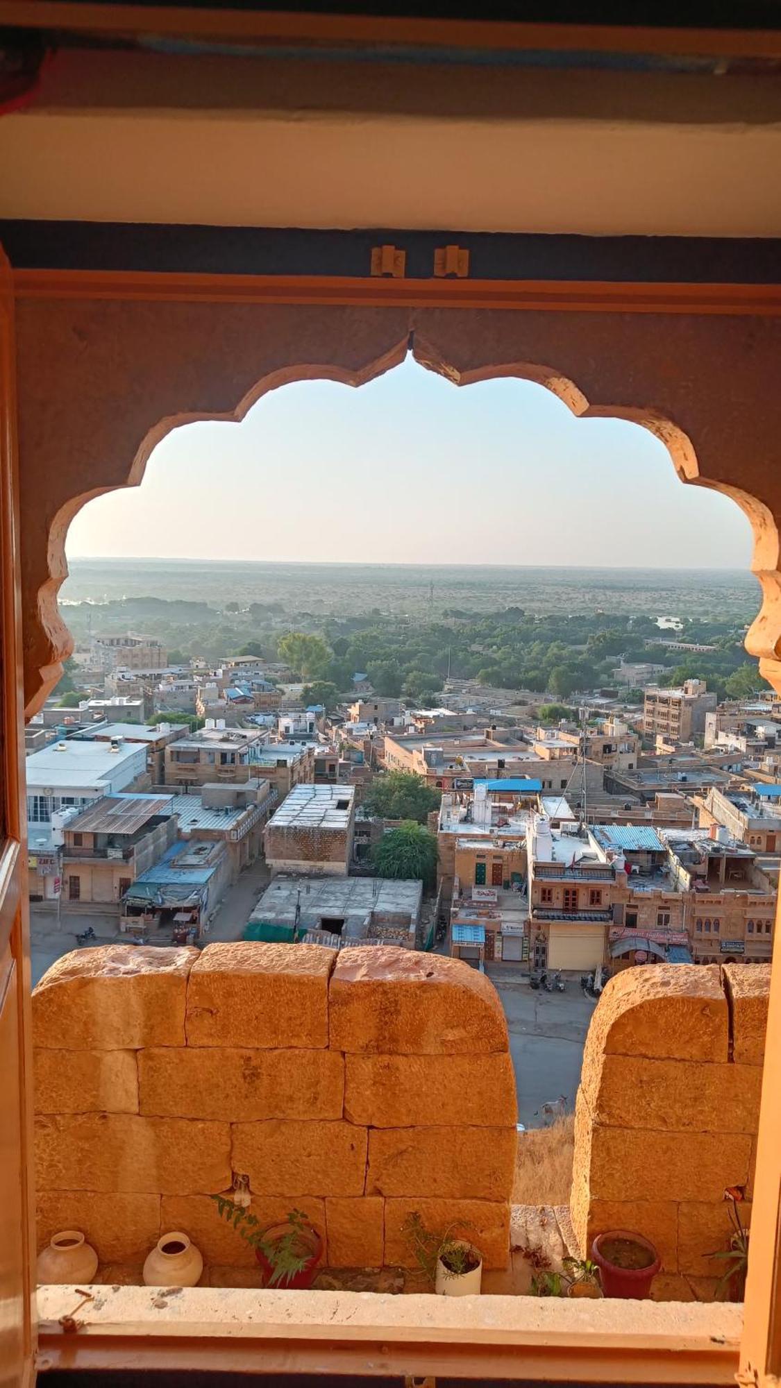 Mud Mirror Guesthouse Jaisalmer Dış mekan fotoğraf