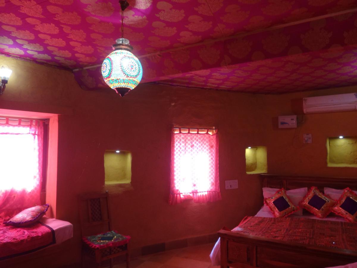 Mud Mirror Guesthouse Jaisalmer Dış mekan fotoğraf