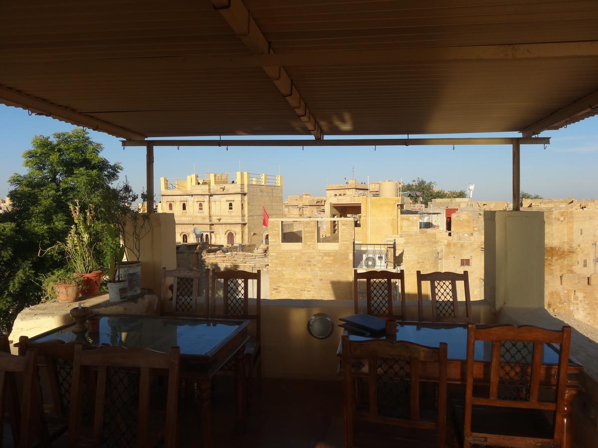 Mud Mirror Guesthouse Jaisalmer Dış mekan fotoğraf