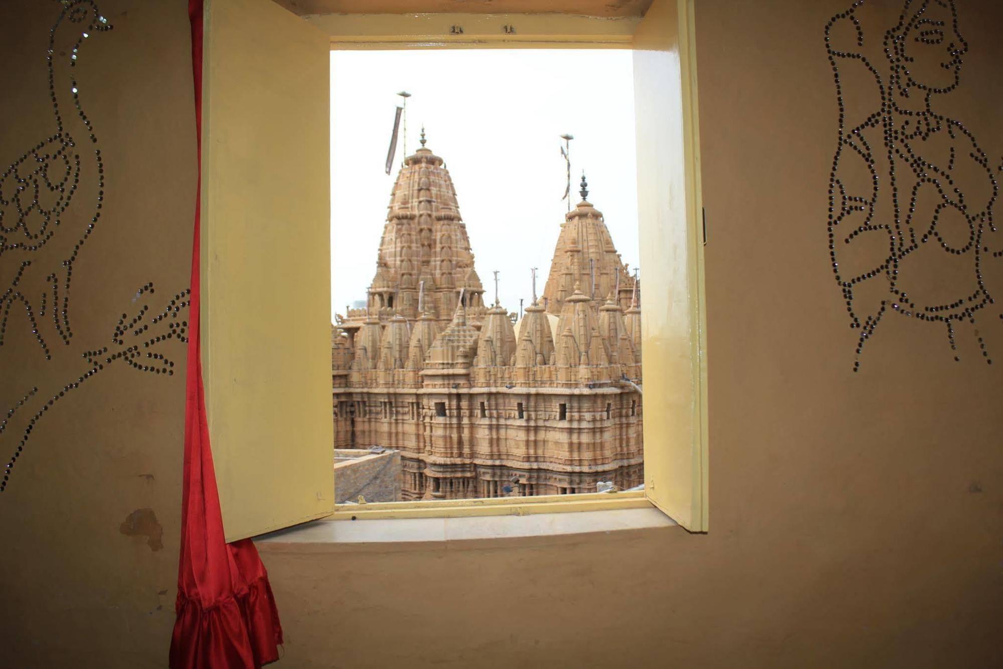 Mud Mirror Guesthouse Jaisalmer Dış mekan fotoğraf