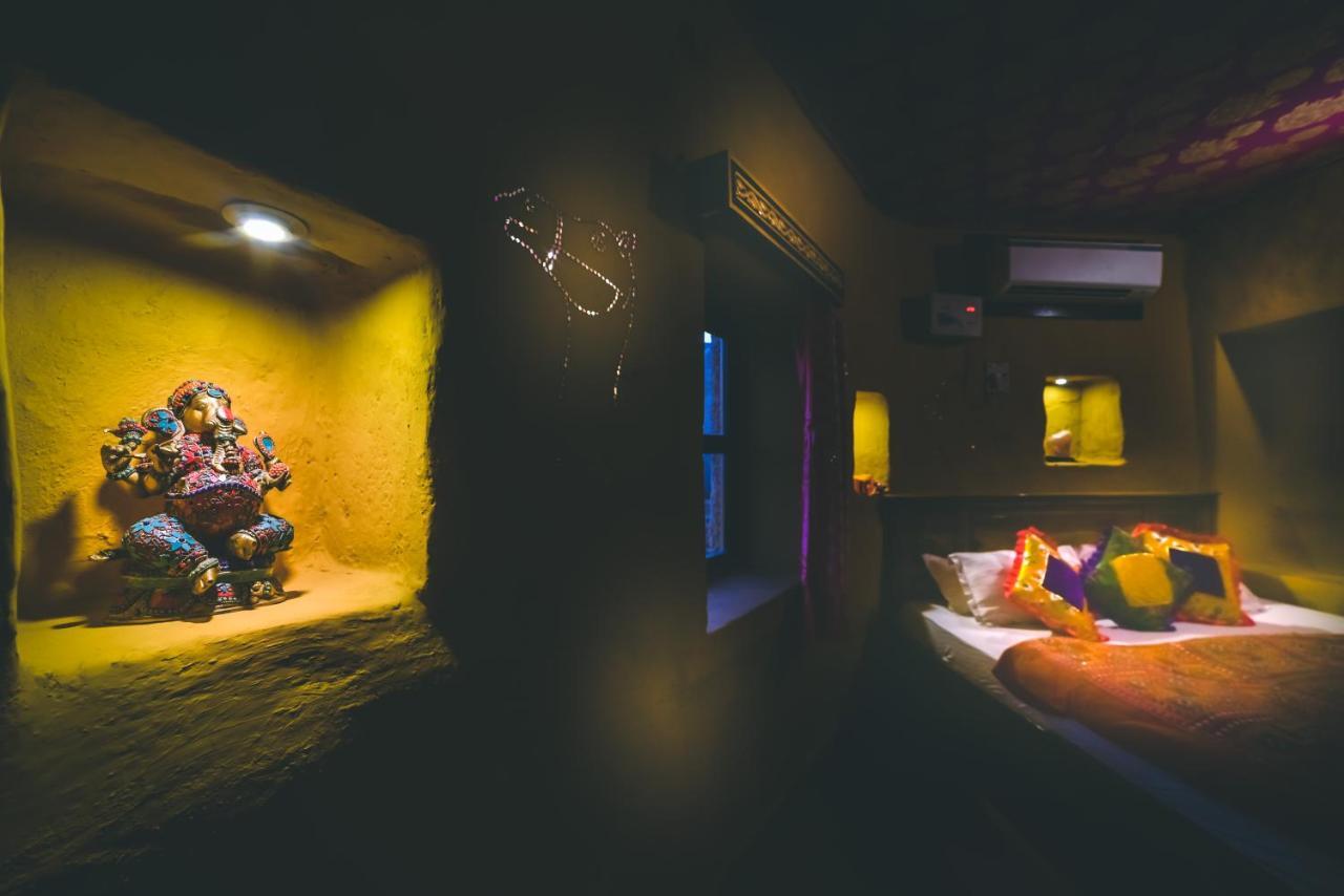 Mud Mirror Guesthouse Jaisalmer Dış mekan fotoğraf