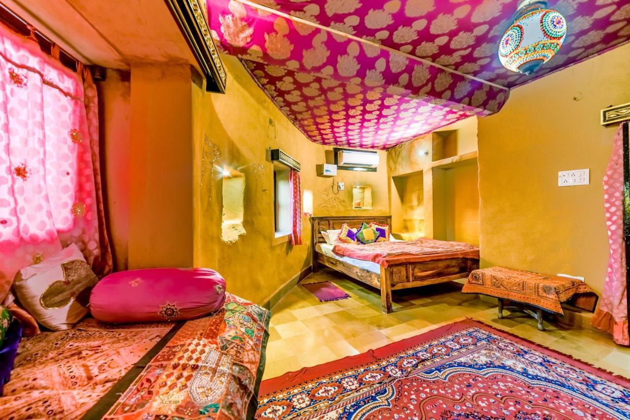 Mud Mirror Guesthouse Jaisalmer Dış mekan fotoğraf
