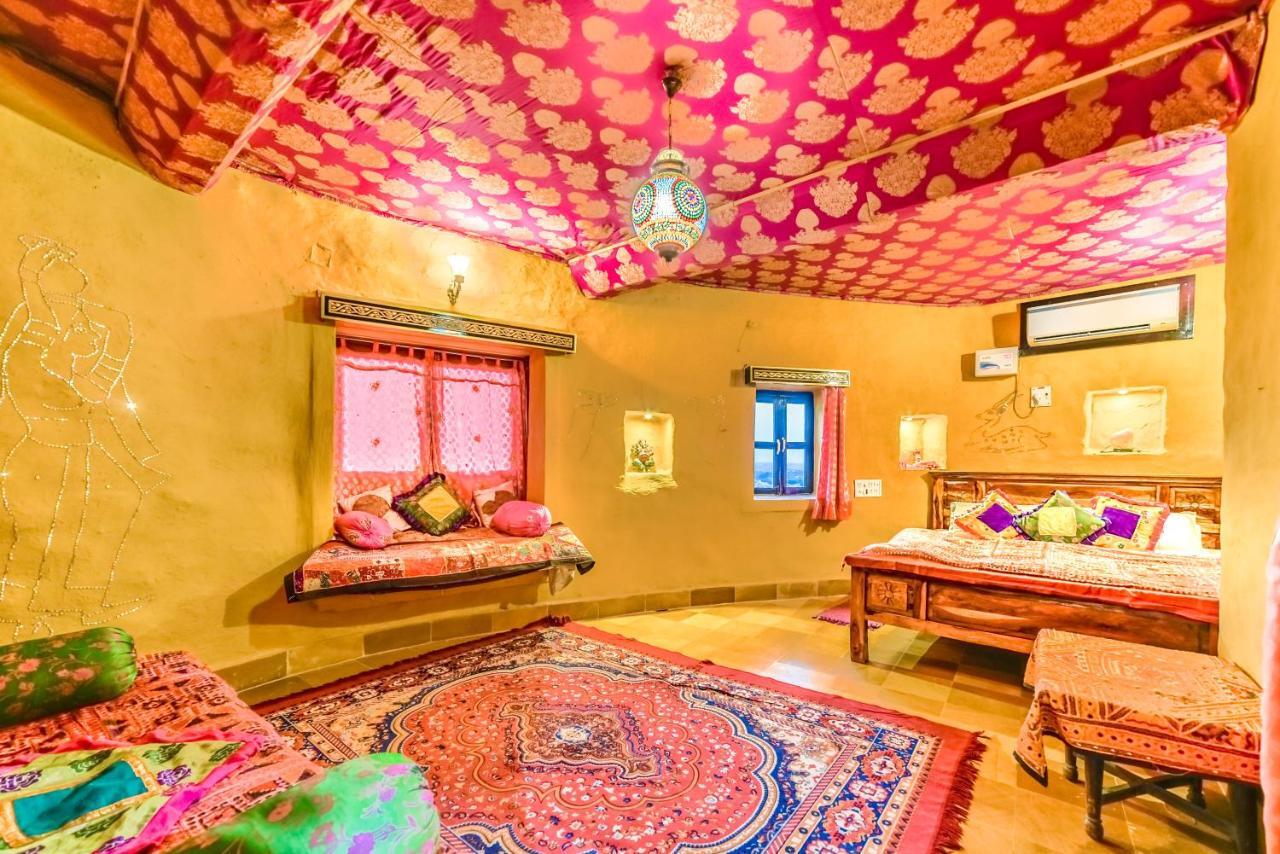 Mud Mirror Guesthouse Jaisalmer Dış mekan fotoğraf